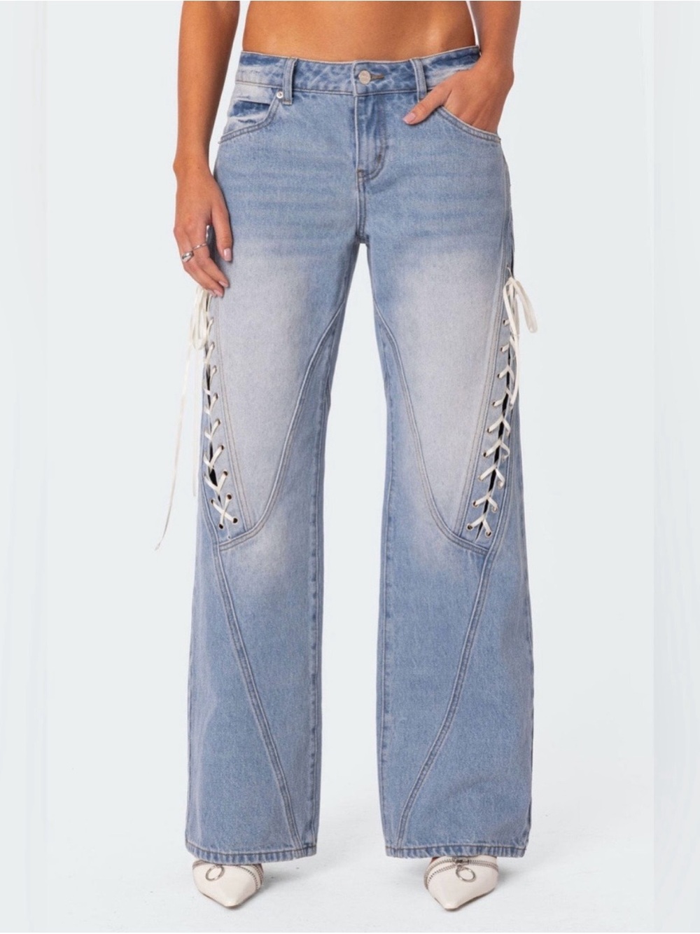 Edikted Women’s Low Rise Loose Ribbon Lace-Up Baggy Jeans